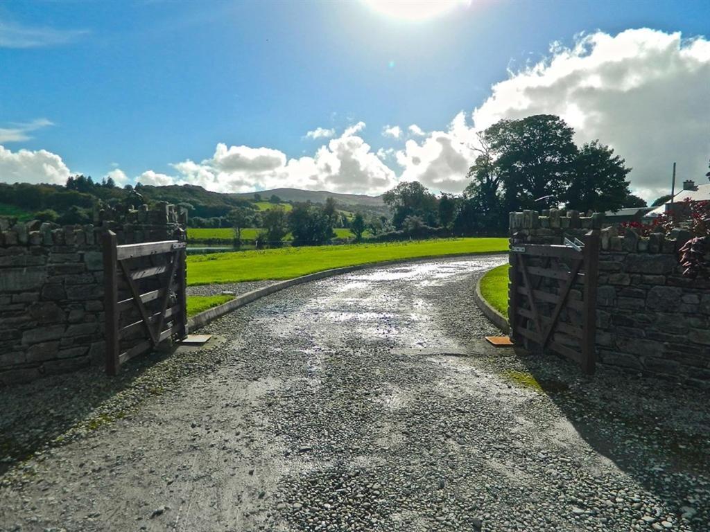 Lake House Dunmanway Экстерьер фото